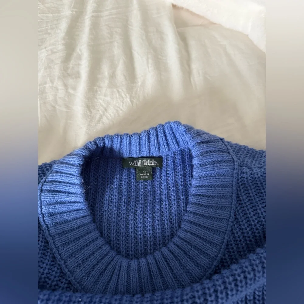 Target sweaters - Picture 4 of 6